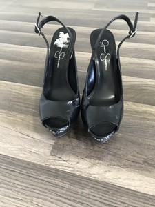 jessica simpson black and white heels