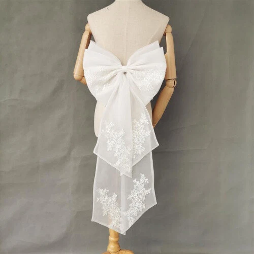 Tren desmontable de satén para boda con lazo para vestido falda nupcial con lazo grande Foto 4 de 4