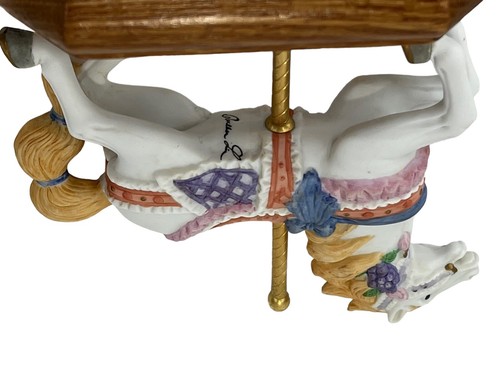 Musical Spinning Carnival Horse by Westland Carousel Collection Grapes Bows etc - 第 11/12 張圖片