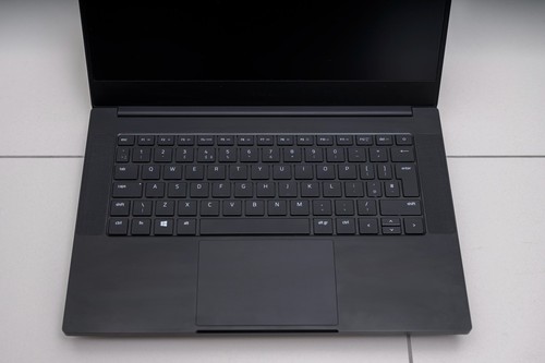Razer Blade 14 Laptop AMD Ryzen 9 5900HX CPU, RTX 3080 GPU, 16GB RAM, 1TB SSD - Picture 6 of 19