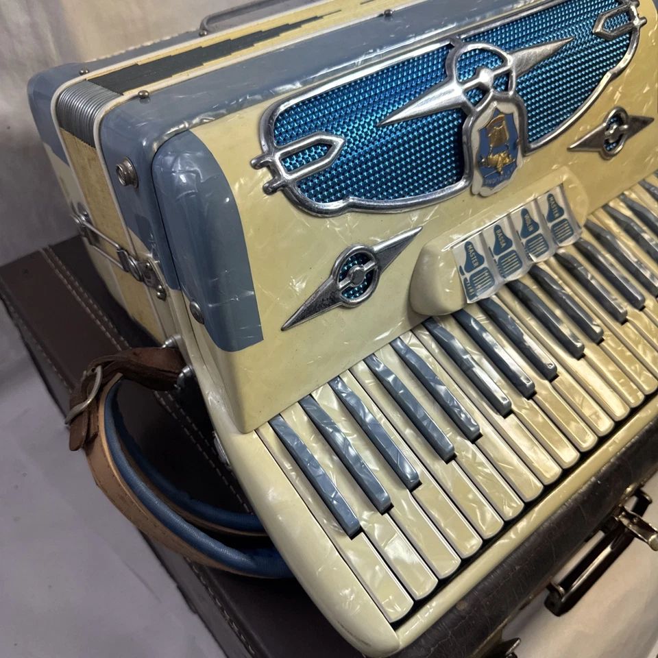 CASTIGLIONE DETROIT Accordion Made in Italy Blue - Image 4 of 4