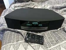 Bose Wave Music System AM/FM Radio and CD Player AWRCC1  With Remote Working 