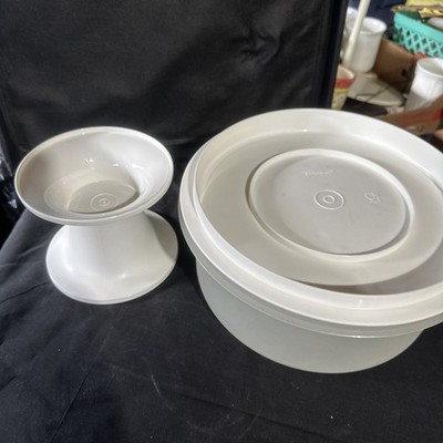 Tupperware Cake Stand #1710 with Dome Lid #1695 + Chips/Veggies & Dip #1632