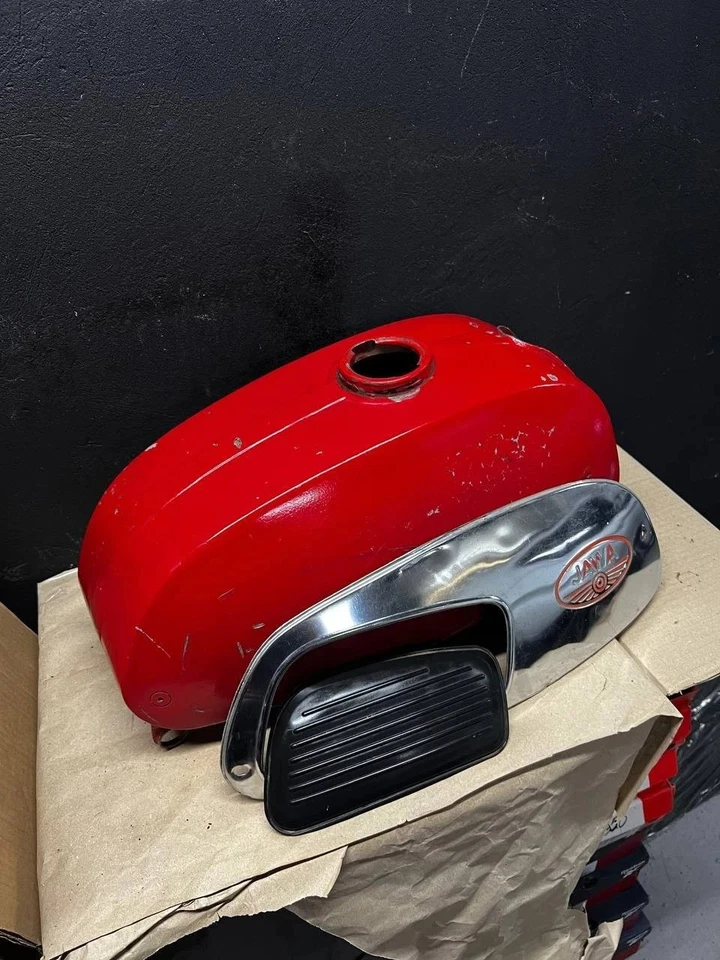TANQUE DE COMBUSTÍVEL ORIGINAL JAWA Cz 350 360 fuelbehtainer 634 633 638 - Imagem 4 de 4