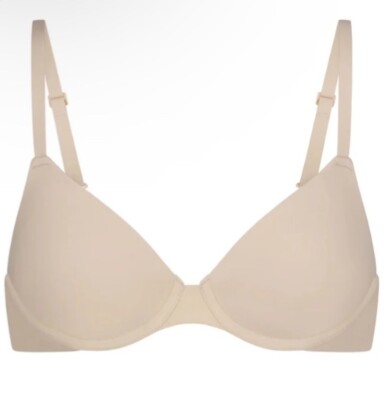 NEW SKIMS SKIMS FITS EVERYBODY T-SHIRT BRA - 2294 In SAND