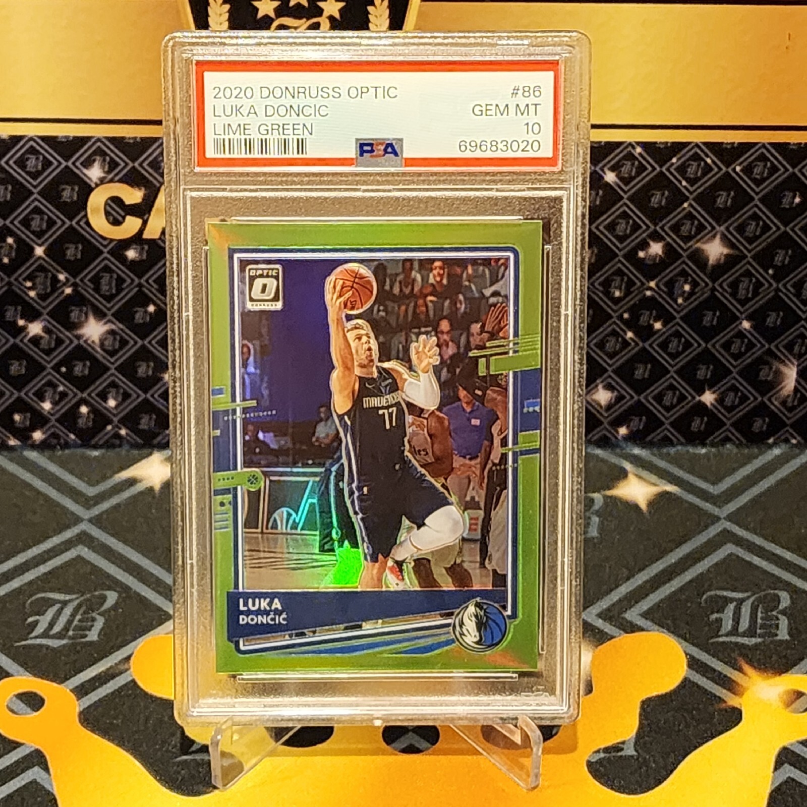 2020-21 Donruss Optic Luka Doncic Lime Green /149 PSA 10