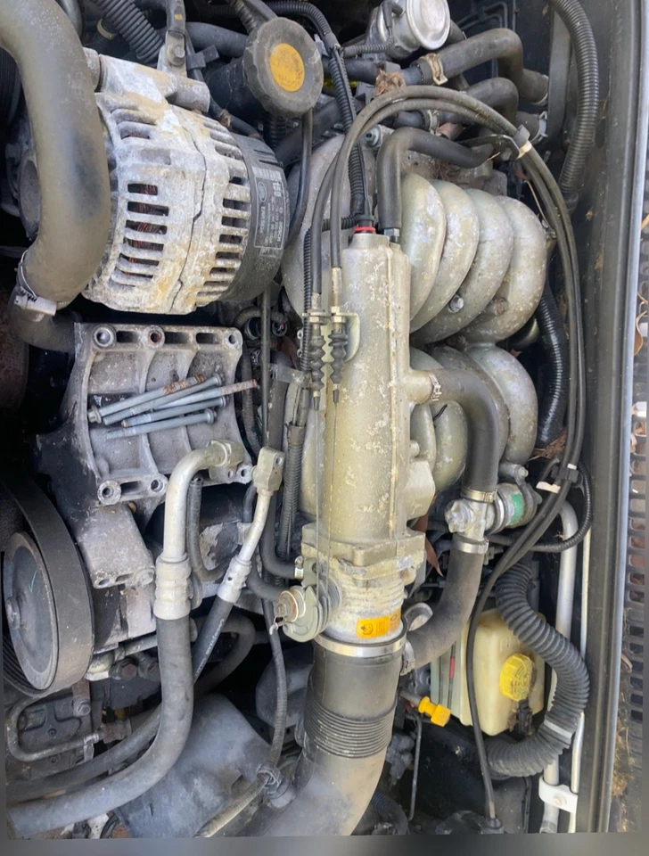 Land Rover Range Rover P38 1995-99 motor HSE 4,0 L W 110 k (sin aire acondicionado) Foto 4 de 4