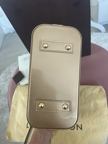 Louis Vuitton Alma BB Vernis Lackleder Bronze/Gold - Bild 5 von 9
