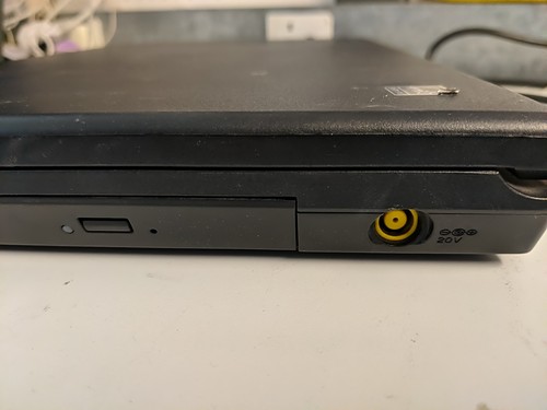 Lenovo ThinkPad L520 Core i5 2 GB Spares / Repair Laptop 23 Read Description - Picture 10 of 14