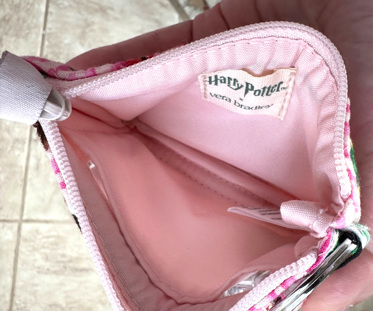 VERA BRADLEY HARRY POTTER HONEYDUKES ZIP ID LANYARD:NWT 