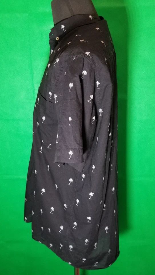 H&M Men's Button Up Shirt Size Large Black Palm Trees Casual Resortwear Retro - Image 2 of 4