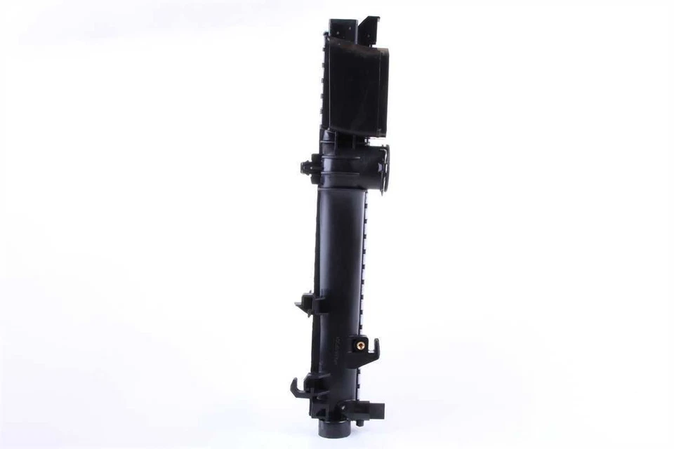 Radiador compatible con Mercedes-Benz CL550 CL600 CL63 2011-2014 AMG NISSENS NORTEAMÉRICA Foto 4 de 4