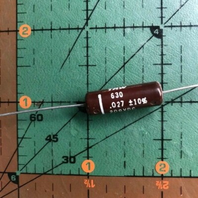 12 Pezzi Condensatori A Film Poliestere 0.027uF (27nF) 200V – Shinyei, Radiali
