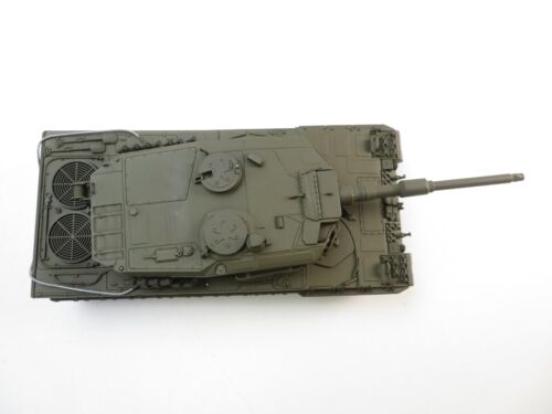 (ID0584) Minichamps 350011000 Panzer Leopard 2, 1:35 OVP - Bild 9 von 12