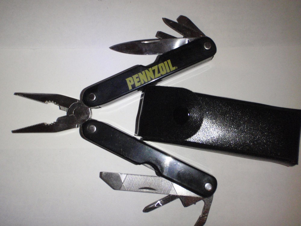 Compact Multifunctional Foldable Pocket Knife Tool