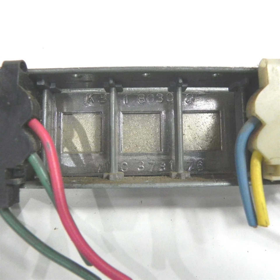 1984-91 JEEP GRAND WAGONEER #3728048 右手前电源锁开关带挡板 — 第 3/4 张图片