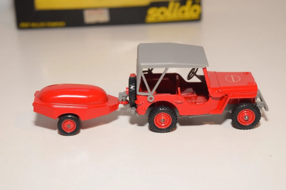A50 1:43 SOLIDO 3304 JEEP WILLYS VIGILI DEL FUOCO RIMORCHIO FURGONE DEI POMPI... - Immagine 4 di 4