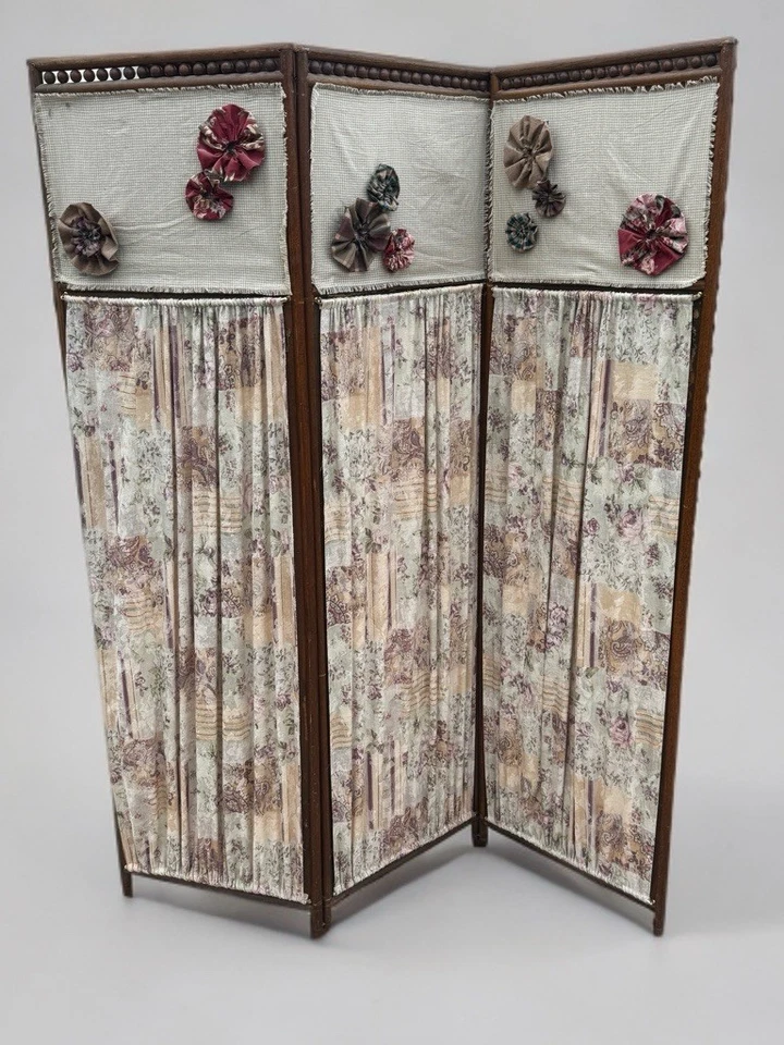 VTG 67” 3 Panel Dressing Screen Wood Frame Fabric Room Divider Cottage Core - Image 2 of 4