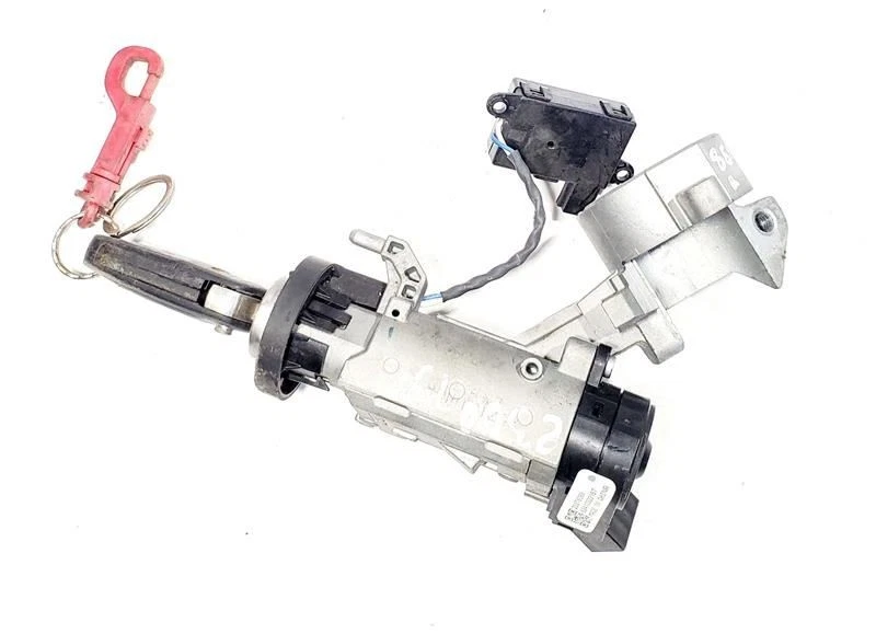 Ignition Switch With Key sb70004005cn Has Wear OEM 2016 2017 Chevrolet Equinox - Image 2 of 4