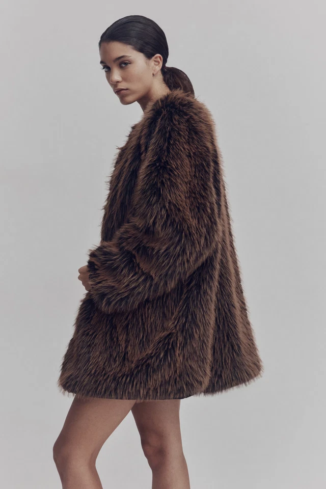 H&M Fluffy Fur Coat Jacket Dark Brown - H&M Original Winter Collection 2025 - Image 4 of 4