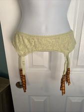 Victorias Secret Wide Green Lace Frill Garter Belt Size XS/S NWOT