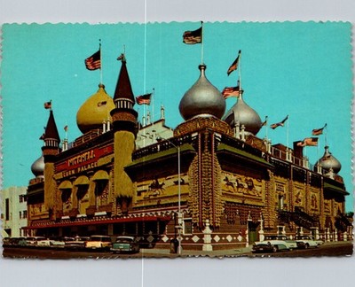 Mitchell South Dakota Corn Palace Building Continental Postcard B084