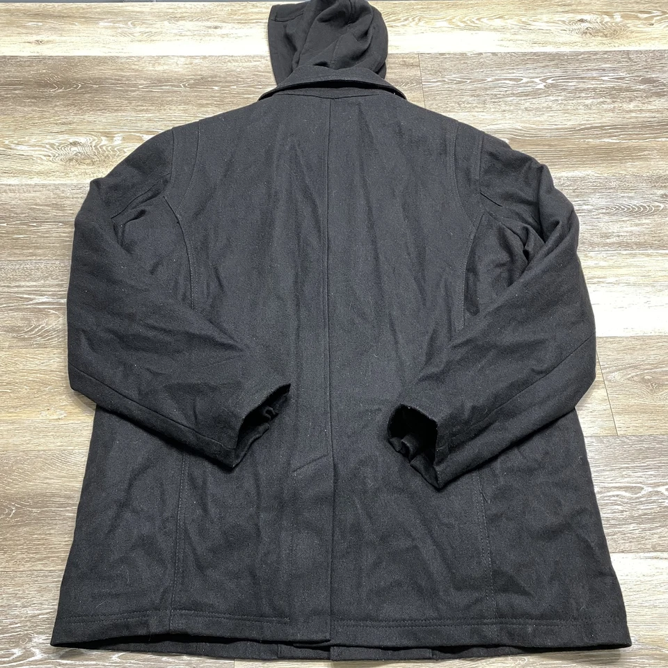 Jaqueta Masculina com Capuz Black Rivet Botões e Zíper Mescla de Lã Preta Tamanho Extra Grande - Imagem 3 de 4