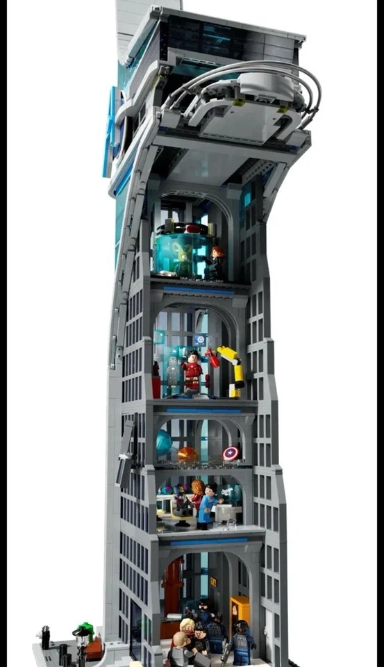Moc Lego Marvel: Avengers Tower 76269 5201 Pcs Building Bricks New Set Read Desc - Image 3 of 4