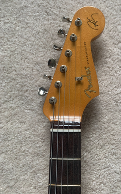 Buy Fender Robert Cray Stratocaster 6 String Rosewood Fingerboard