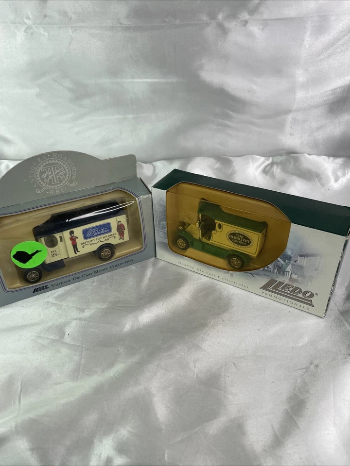 Lledo Days Gone 1931 Morris Van - Britain’s Toy Soldiers + The Glenlivet Boxed - Image 4 of 4