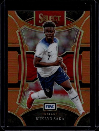 Bukayo Saka 2023-24 Panini Select FIFA Mezzanine #179 Orange Prizm #D /49