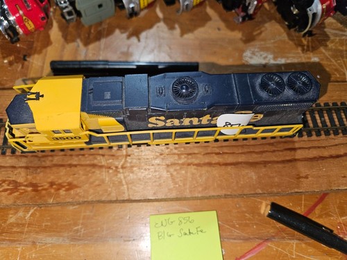 SANTA FE 3500 BLUE AND GOLD, SOME MOVEMENT, POSSIBE LOOSE CONNECTIONS, SEE VIDEO - Picture 2 of 6