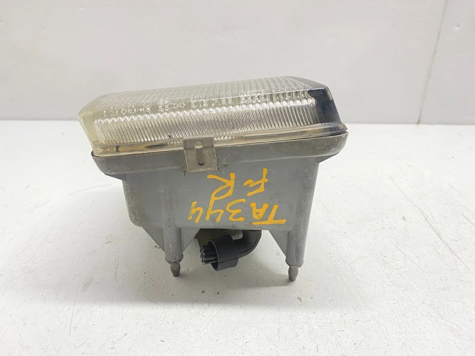 LEXUS ES250 1990 luz intermitente del lado del pasajero delantero derecho lámpara de estacionamiento OEM Foto 3 de 4