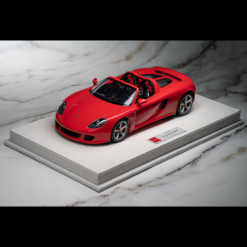 Make Up Collection 1:18 Porsche Carrera GT 2004 Car Model EML070B Guards Red