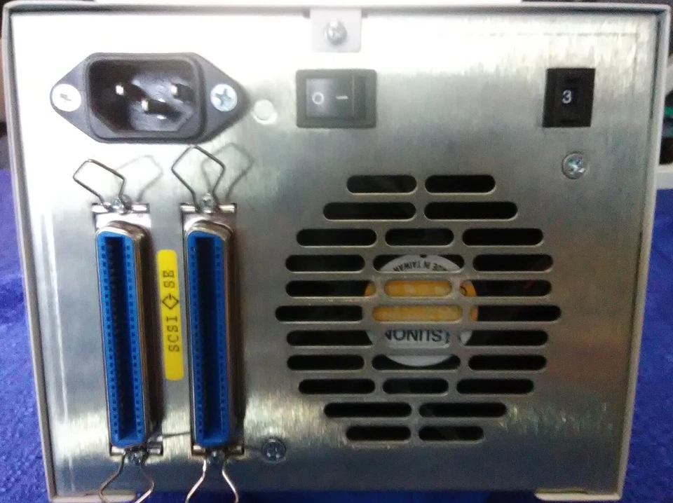 ADIC DS9400D External Tape Drive - Image 4 of 4