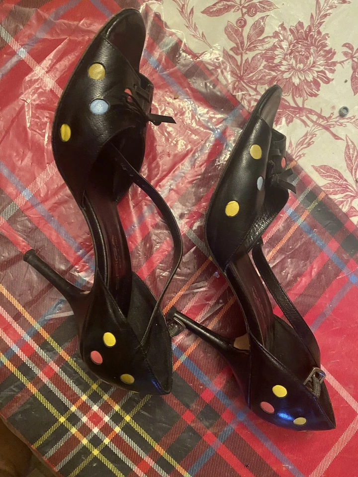 VIA SPIGA GORGEOUS BLACK LEATHER M MULTI COLOR DOTS 3.5” HEELS MADE iN ITALY❤️ - Image 2 of 4