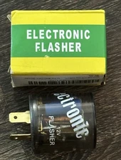 LECCTSO LED FLASHER UNIVERSAL FOR CAR OR MOTORCYCLE C2602