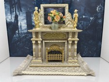 AT24 Dolls House 1/12 Scale LED Fireplace And Rug