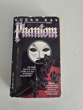 Susan Kay  Phantom PaperbackBook Island