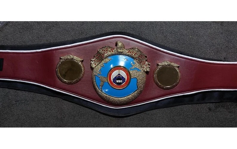 Réplica de cinturón del Campeonato Mundial de Boxeo de la OMB - Cinturón título de boxeo MMA Foto 2 de 4