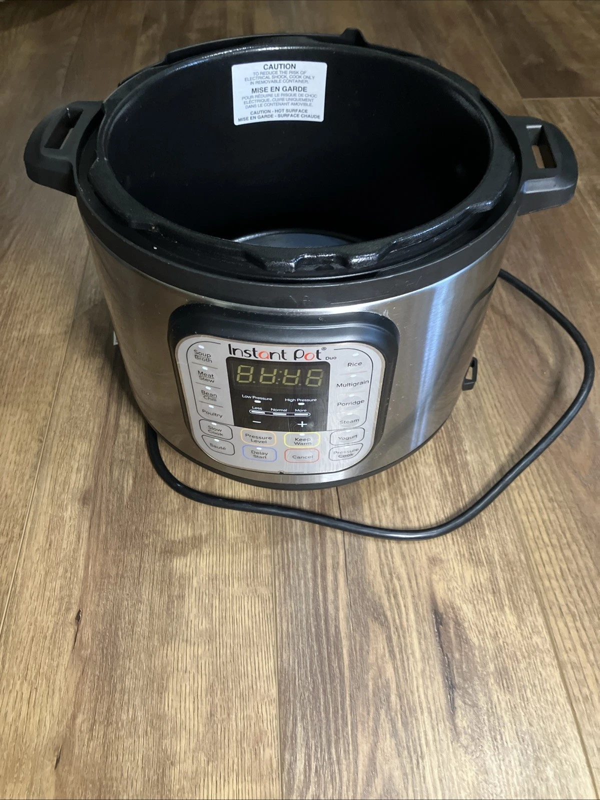 Instanpot Duo 60 V5 6 Quart Multi-use pressure cooker 7-in 1 Replacement Base
