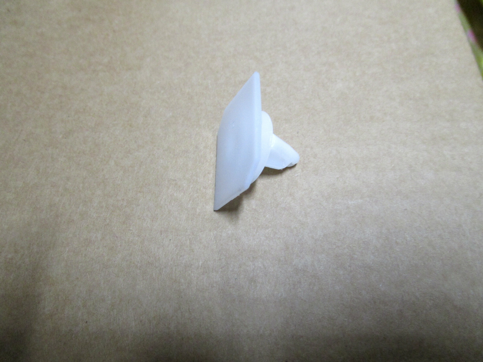 VE VF Commodore Door Sill Scuff Plate Mould Trim Clip Fastener X5