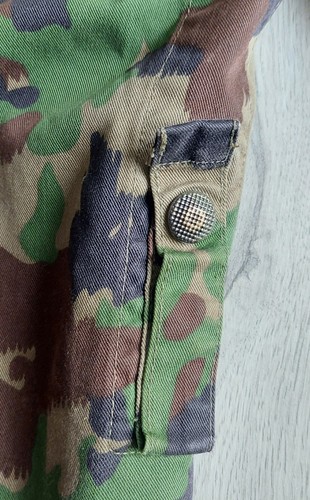 Military jacket, TAZ90 camouflage, size EU 52, US - XL, 1994, used, Swiss Army - Picture 11 of 20