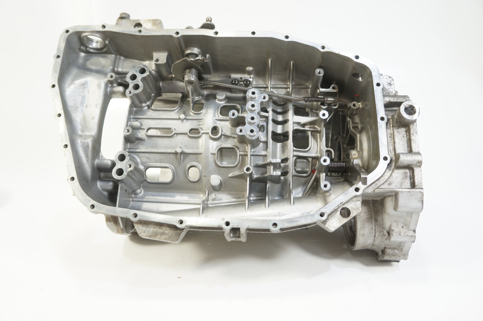 03-2012 Bentley GT GTC Flying Spur Automatic Transmission Gearbox Housing Case