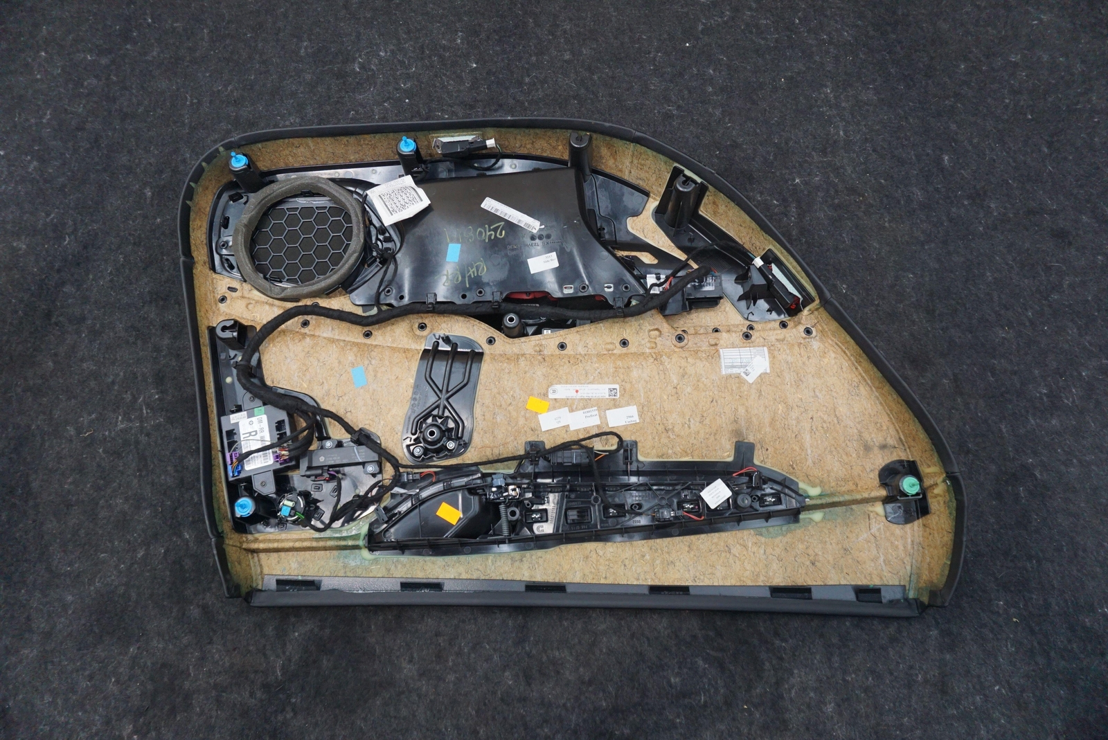 Rear Right Door Trim Panel Assembly 670061415 Maserati Quattroporte S M156 2017+
