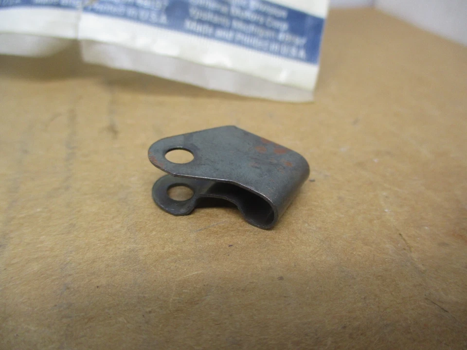 GM 8634332 Clip - Image 2 of 3