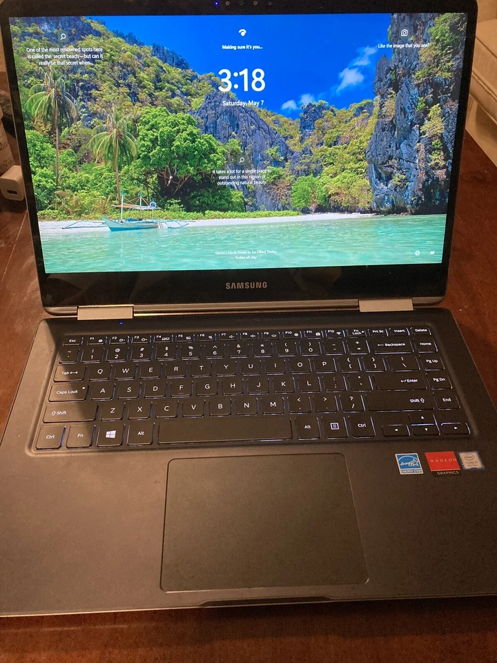 Portátil Samsung 9 Pro 15 pulgadas (256 GB, Intel Core i7 8ª generación, 4,00 GHz, 16 GB)... Foto 2 de 3