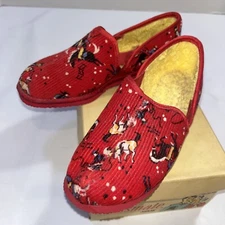 Vintage 1950s Classmate Shoebox (Ideal Shoe Mfg Co.) & Slippers