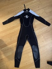 Scubapro Profile 3/2 Men's Full Wetsuit size Small 