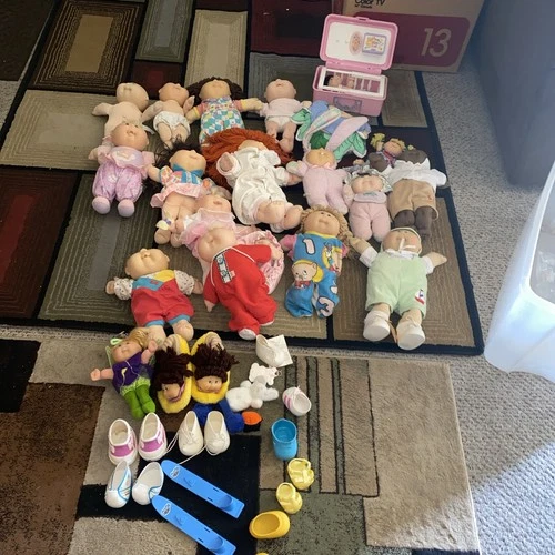 CABBAGE PATCH KIDS. Monster Collection Of Dolls, Accessories, Etc. Vintage! Rare